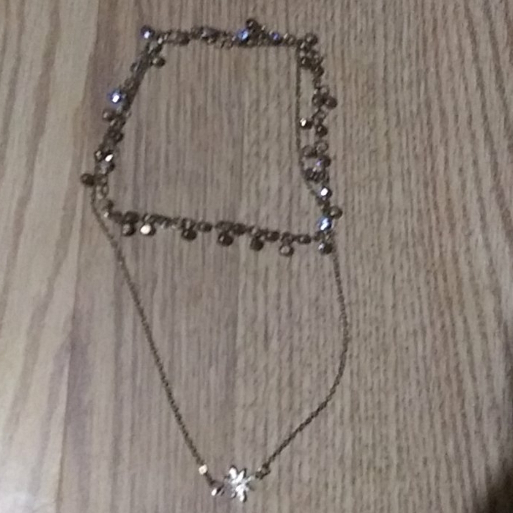 Choker necklace